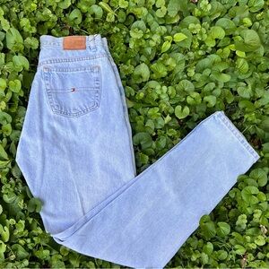 1990’s Tommy Hilfiger light wash high waisted mom jeans